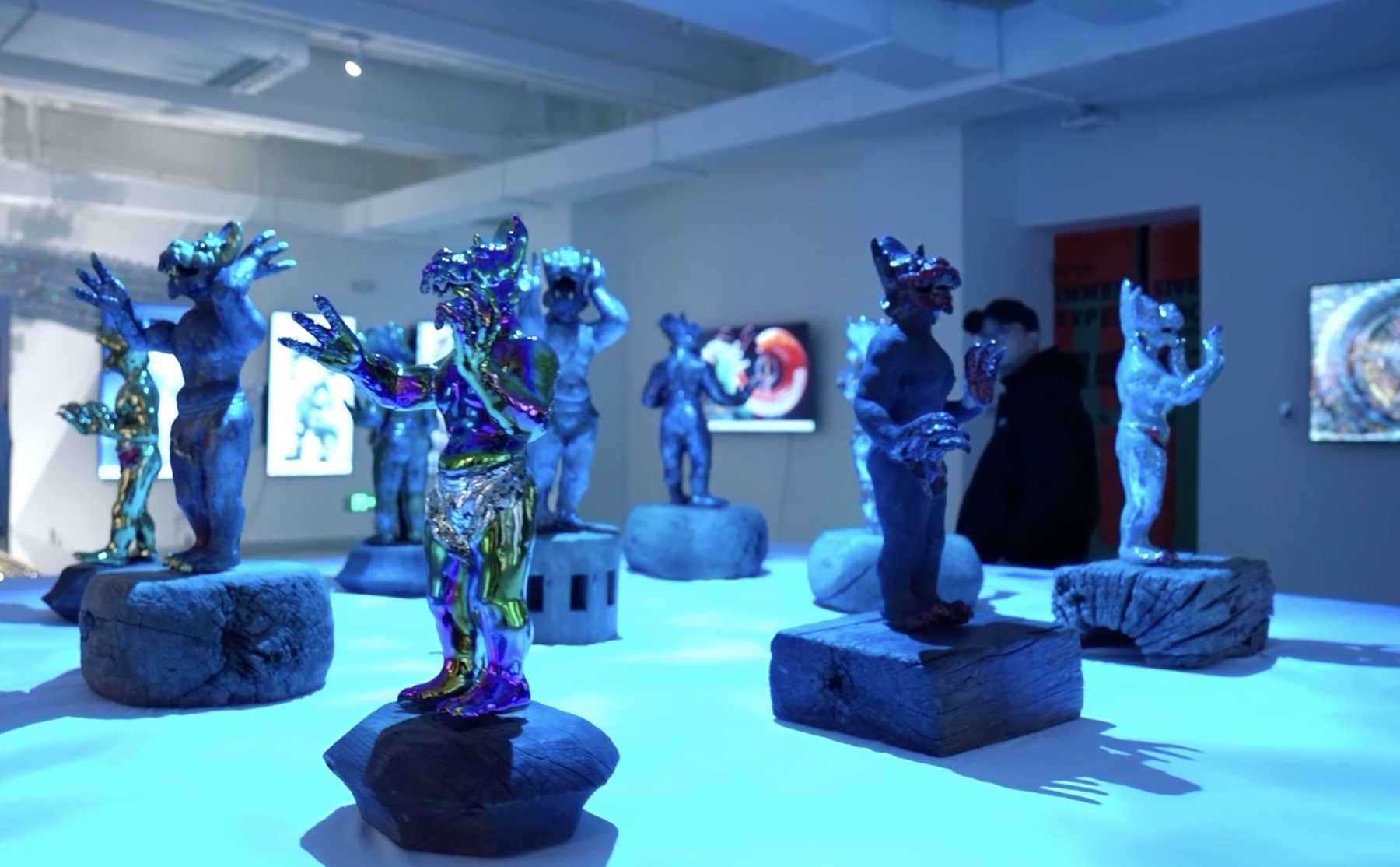 Dragon art pieces by ceramist Li Jianshen are on display at the Xiao Hui Wang Art Museum in Shanghai. / CGTN 