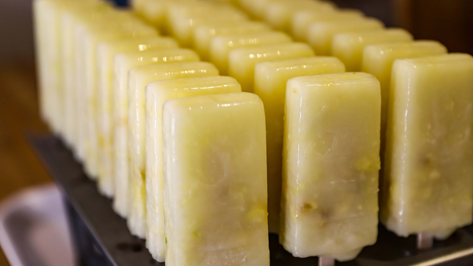 Lotus seed popsicles: A sweet escape in Fujian