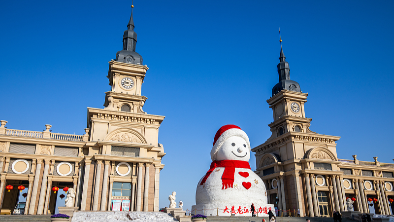 Live: Giant snowman makes annual appearance in northeast China's Harbin – Ep. 26