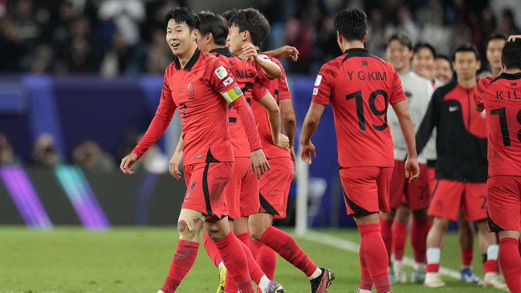 South Korean players celebrate during the Asian Cup quarterfinal round against Australia in Al Wakrah, Qatar, Febraury 2, 2024. /CFP