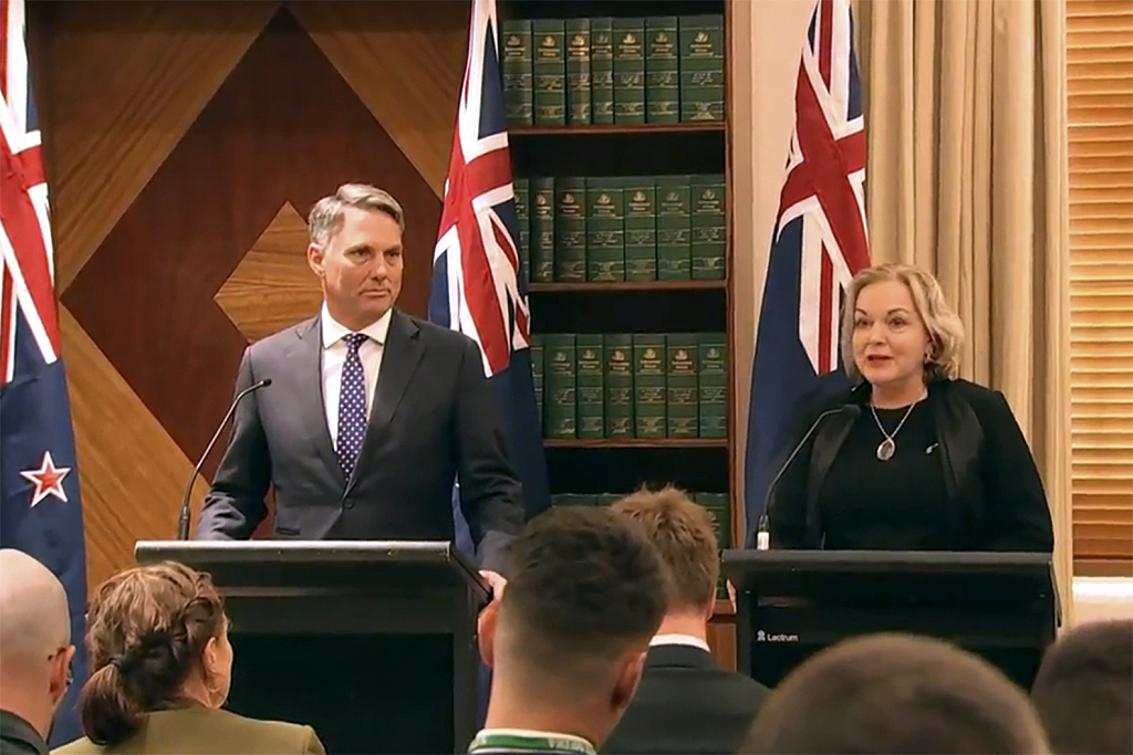 Australian Defence Minister Richard Marles (L) and New Zealand Defence Minister Judith Collins attend a press conference in Melbourne, Australia, February 1, 2024. /CFP