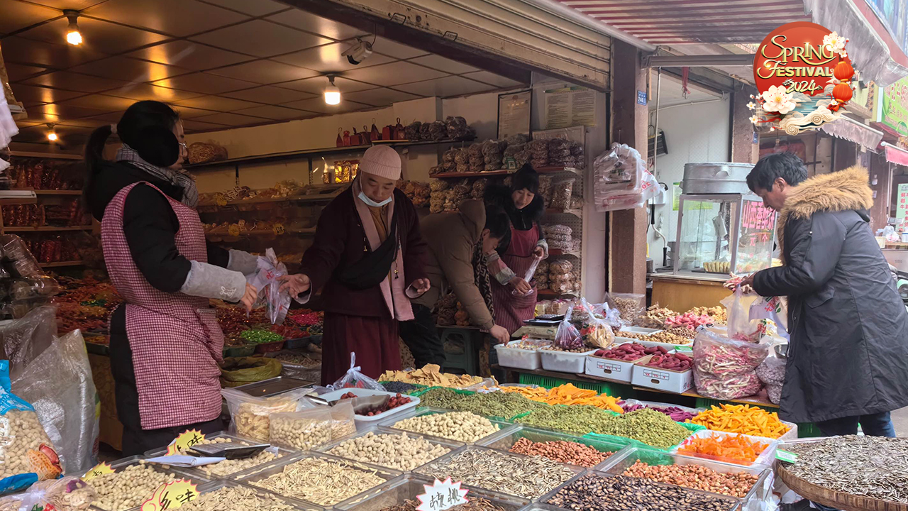 Live: A taste of home – Experiencing the Xizang-style festival market in Kangding