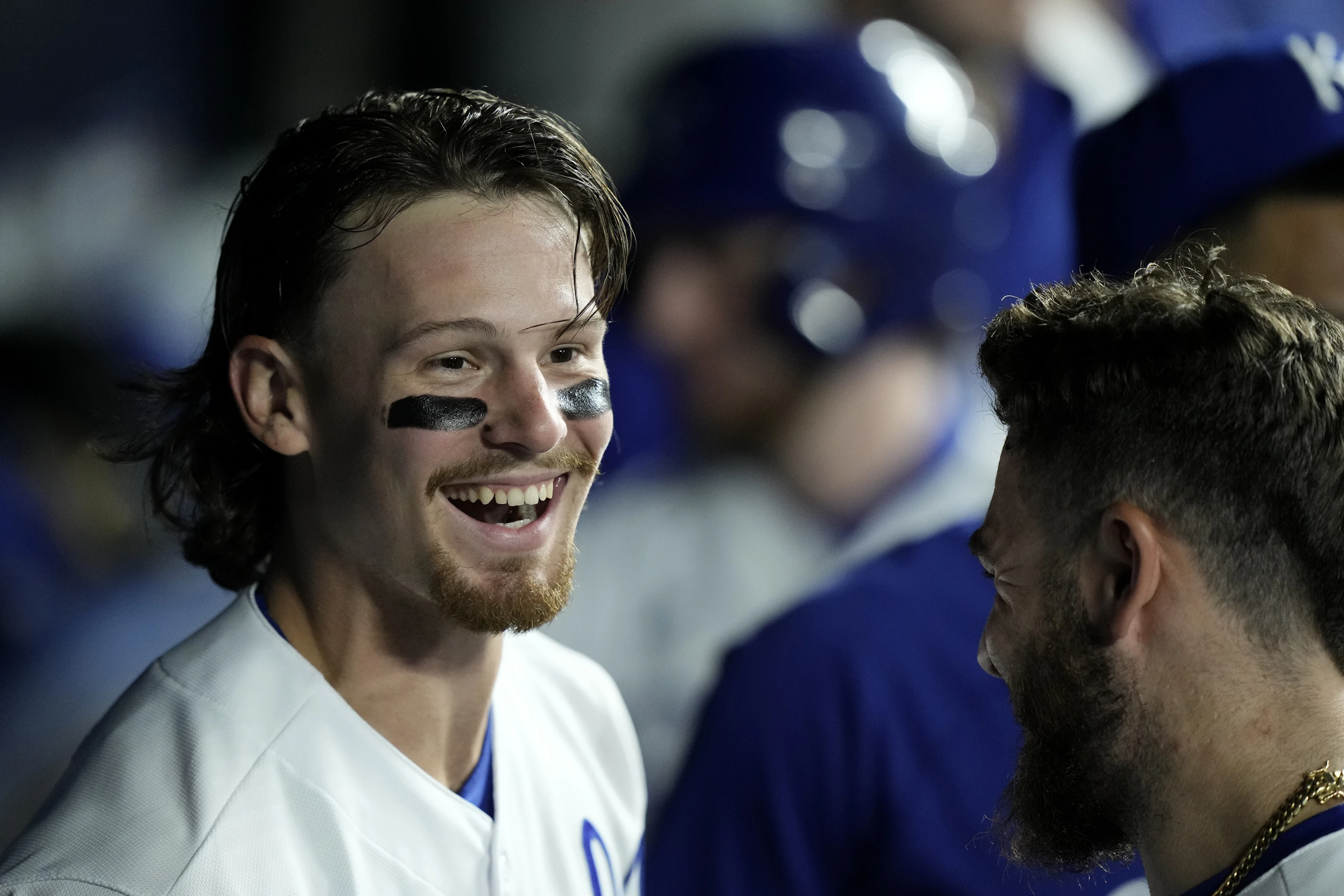 Bobby Witt Jr. (L) of the Kansas City Royals looks on during the fifth inning in the game against the Seattle Mariners at Kauffman Stadium in Kansas City, Missouri, August 15, 2023. /CFP