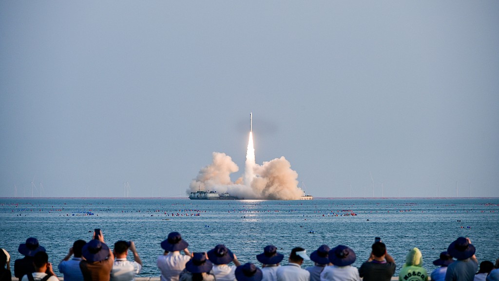 China's commercial CERES-1 rocket blasts off from a mobile launch platform in the Yellow Sea off the coast of Shandong Province, September 5, 2023. /CFP
