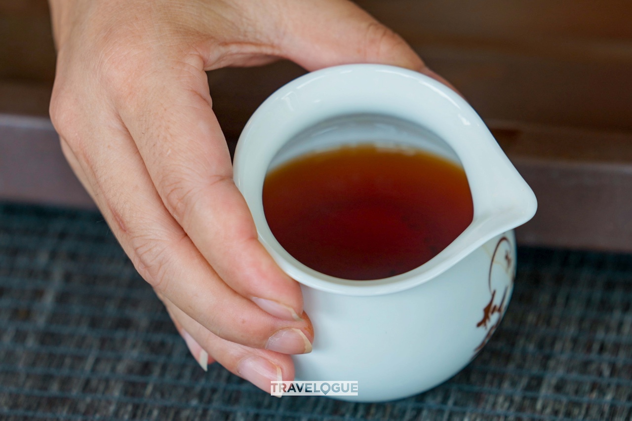 Wuyi rock tea ceremony in Fujian