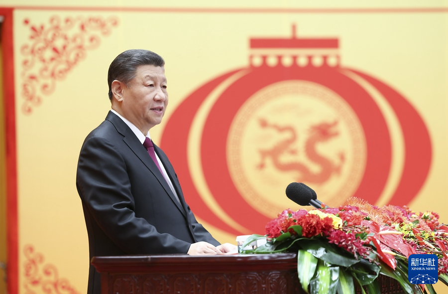 Chinese President Xi Jinping, also general secretary of the CPC Central Committee and chairman of the Central Military Commission, delivers a speech at a Spring Festival reception in Beijing, China, February 8, 2024. /Xinhua