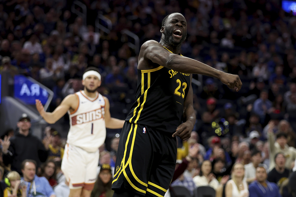 Draymond Green (#23) of the Golden State Warriors reacts after making a shot in the game against the Phoenix Suns at the Chase Center in San Francisco, California, February 10, 2024. /CFP