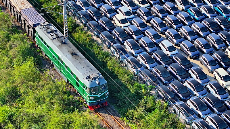 A freight train full of new energy vehicles leaves Ganzhou International Dry Port in Nankang district, Ganzhou City, Jiangxi Province, December 6, 2023. /CFP