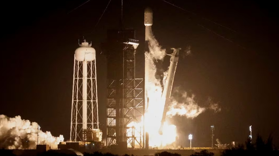A SpaceX Falcon 9 rocket lifts off on the IM-1 mission with the Nova-C moon lander built and owned by Intuitive Machines from the Kennedy Space Center in Cape Canaveral, Florida, U.S., February 15, 2024. /Reuters