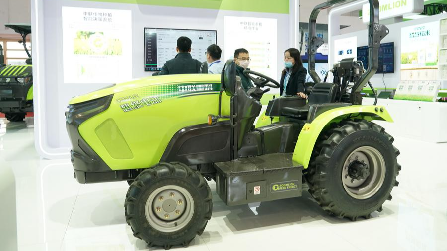 An electric tractor used in greenhouse is pictured in the exhibition area on green agriculture chain during the China International Supply Chain Expo (CISCE) in Beijing, China, November 30, 2023. /Xinhua