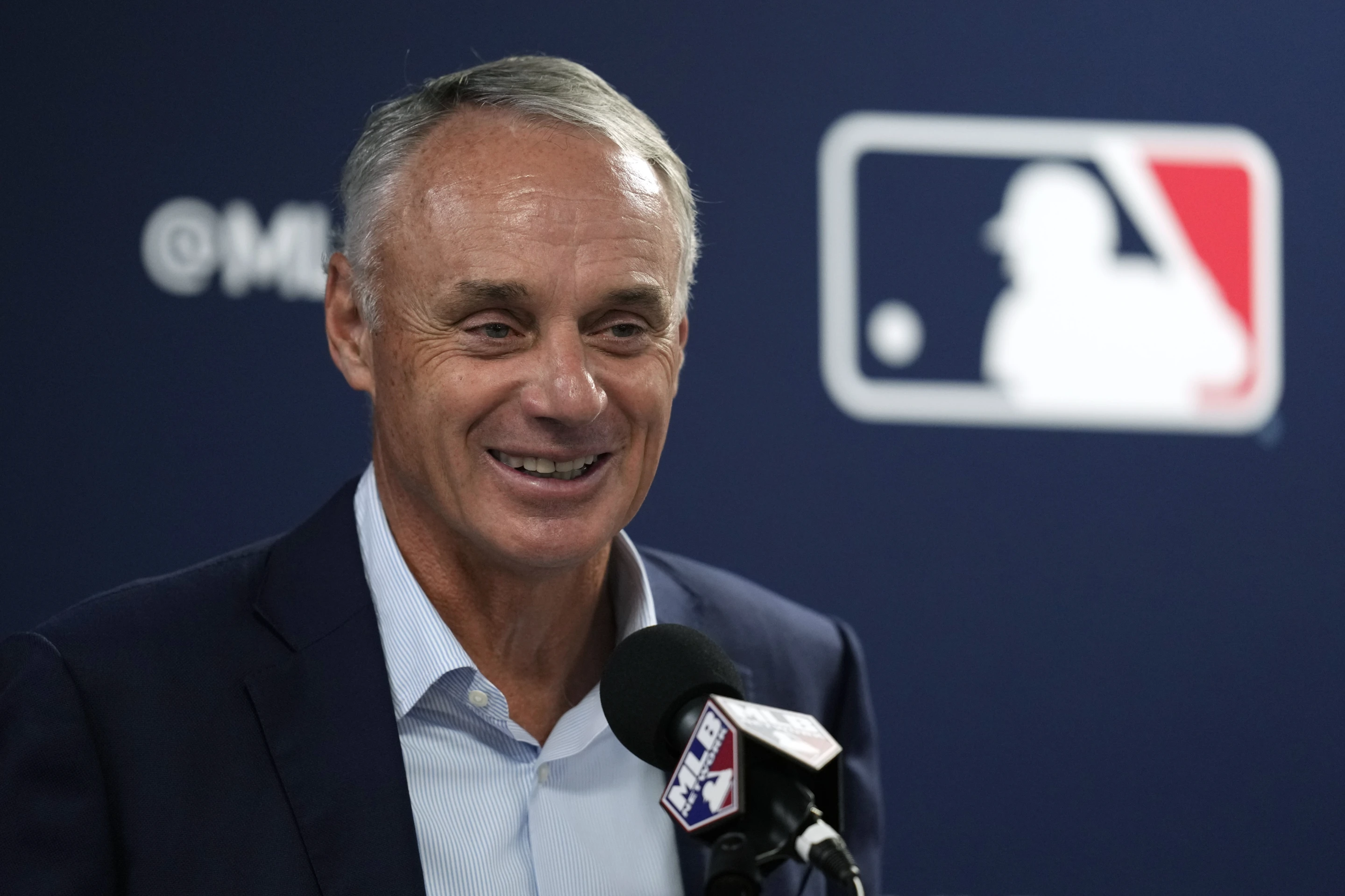 Rob Manfred, commissioner of the Major League Baseball, speaks to the press at Grapefruit League media day in Tampa, Florida, February 15, 2024. /AP