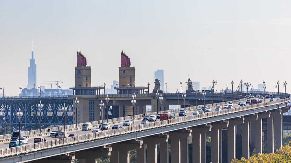 Live: Enjoy the view of China's Nanjing Yangtze River Bridge – Ep. 4
