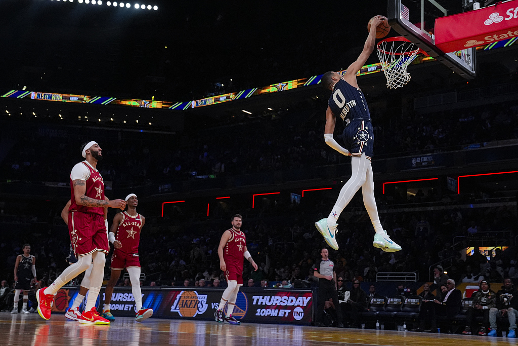Tyrese Haliburton (#0) of the Eastern Conference Team dunks in the NBA All-Star Game against the Western Conference Team at Gainbridge Fieldhouse in Indianapolis, Indiana, February 18, 2024. /CFP
