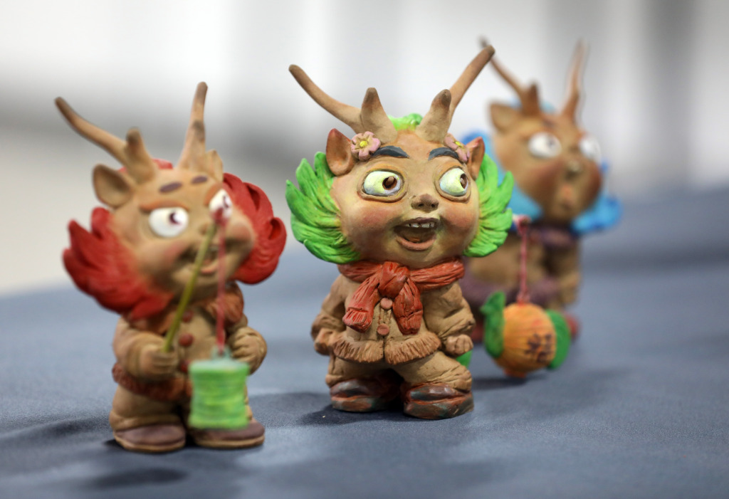 Ceramic dragon dolls made by Chinese artisan Xue Xiaofei from Tangyin County in central China's Henan province are pictured on February 18, 2024. /CFP
