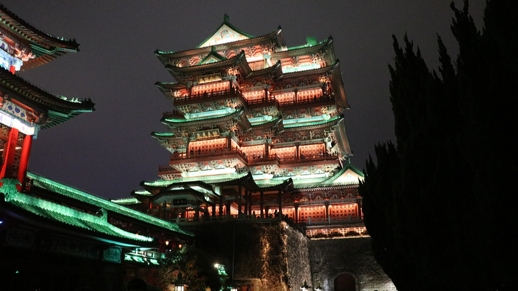 Live: Magnificent night view of the Pavilion of Prince Teng in Nanchang City