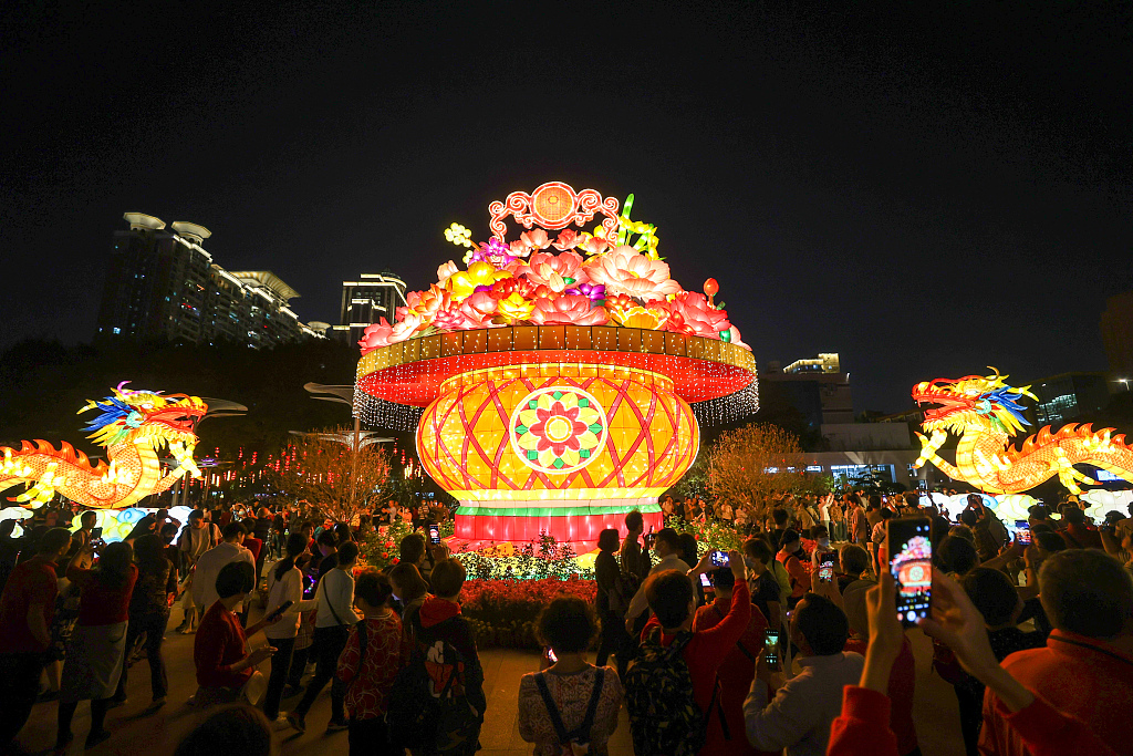 Visitors flock to a lantern fair in Guangzhou, Guangdong Province on February 21, 2024. /CFP