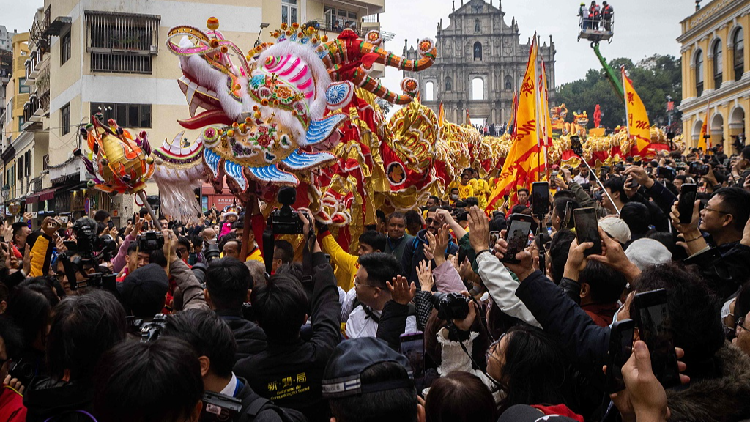 Spring Festival consumption fuels China's economic momentum - CGTN