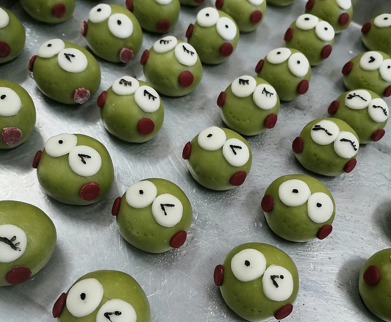 Creative tangyuan are seen on sale at a shop in Liaocheng City, Shandong Province, February 11, 2024. /CFP