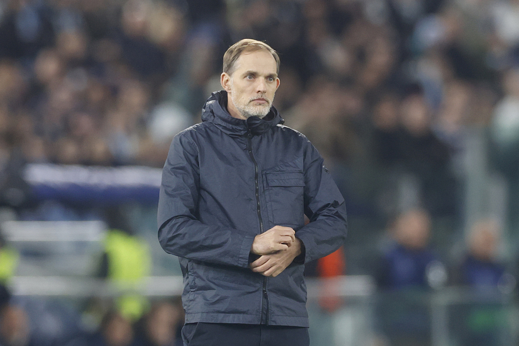 Thomas Tuchel, manager of Bayern Munich, looks on during the first-leg game of the UEFA Champions league round of 16 against Lazio at Stadio Olimpico in Rome, Italy, February 14, 2024. /CFP 