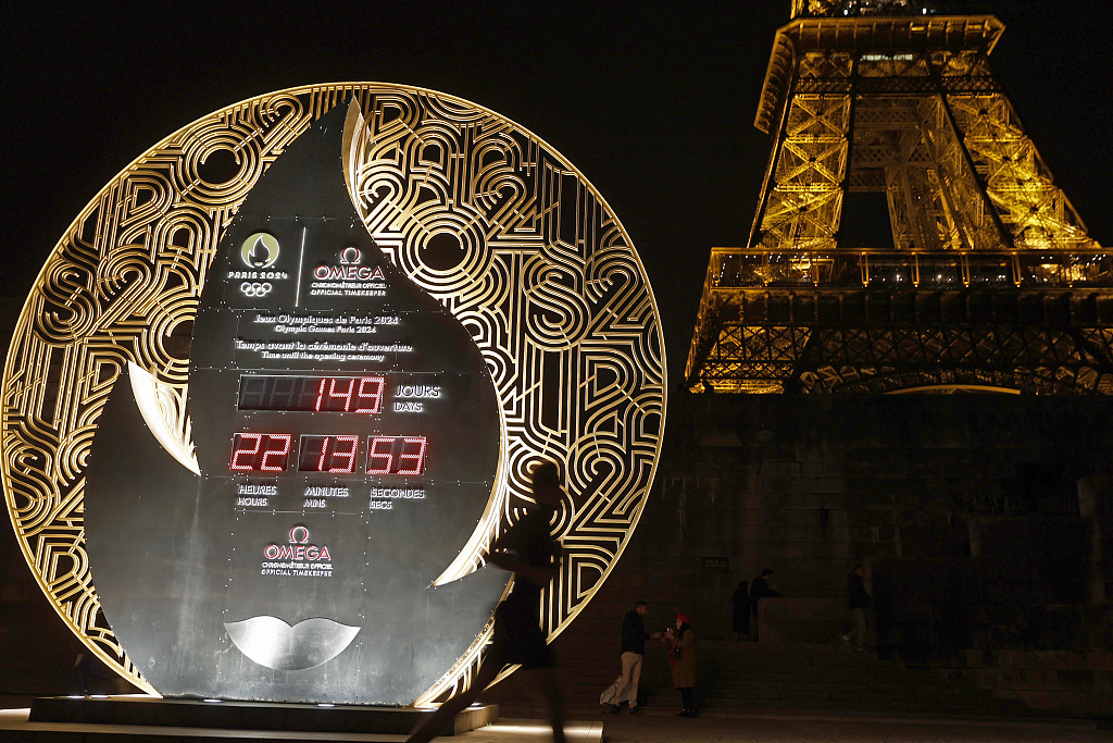 The official Omega Olympic countdown clock in front of the Eiffel Tower displays the 149 remaining days until the opening ceremony of the Paris 2024 Olympic Games, in Paris, France, February 27, 2024. /CFP