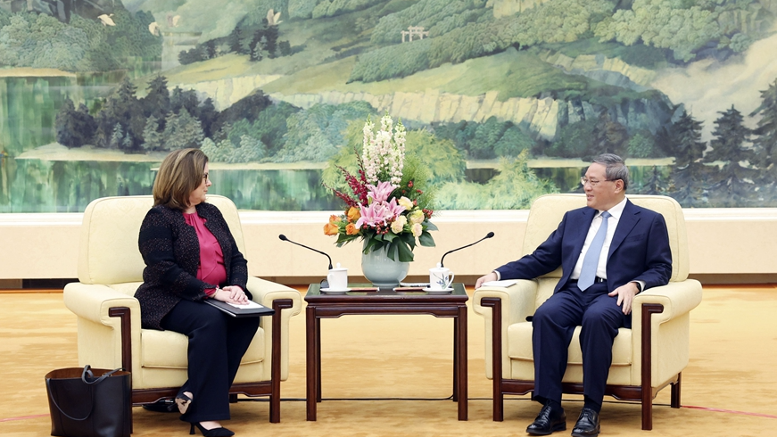 Chinese Premier Li Qiang (R) meets U.S. Chamber of Commerce President and CEO Suzanne Clark at the Great Hall of the People in Beijing, China, February 28, 2024. /Xinhua