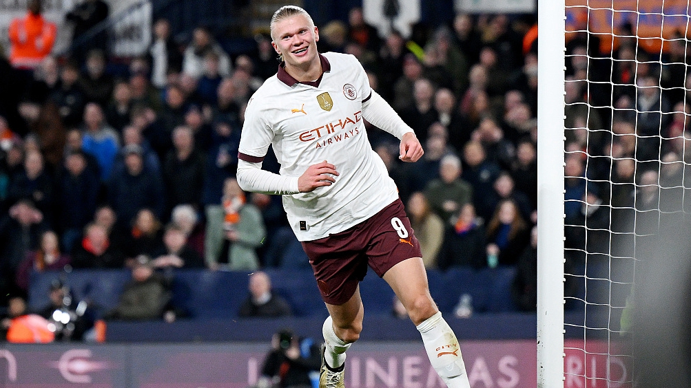 Erling Haaland of Manchester City celebrates scoring his team's fourth goal against Luton at Kenilworth Road in Luton, England, February 27, 2024. /CFP