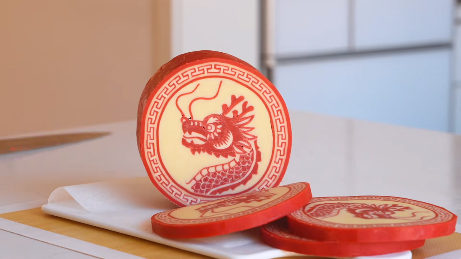 The paper-cut styled dragon cookies created by Liu Shan that appeared in her video shown on Xiaohongshu /Screenshot from Xiaohongshu