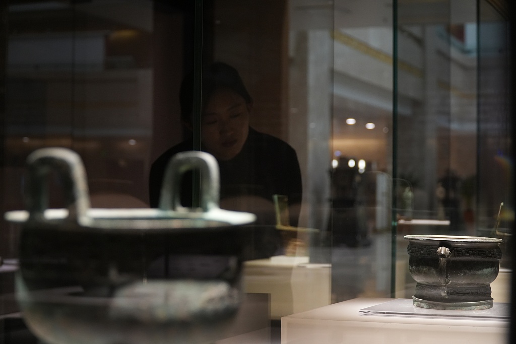Photo taken on February 29, 2024 shows artifacts on display at a museum in Yinchuan, northwest China's Ningxia. /CFP