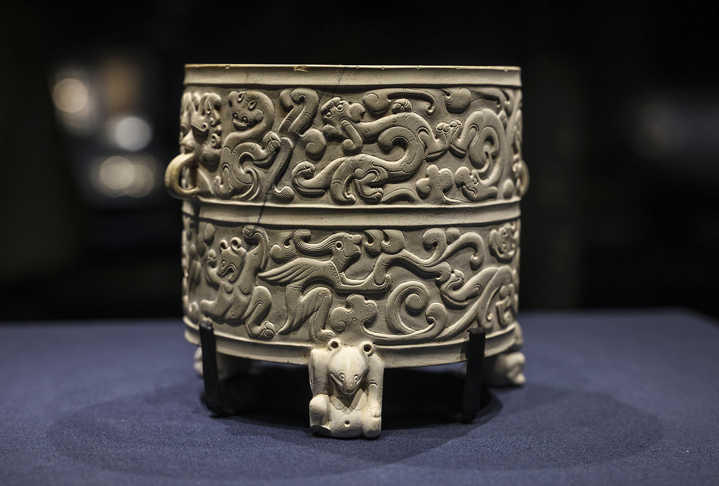 A piece of ancient jade artifact is on display at the Nanjing Museum in Jiangsu Province, February 2, 2024. /CFP 