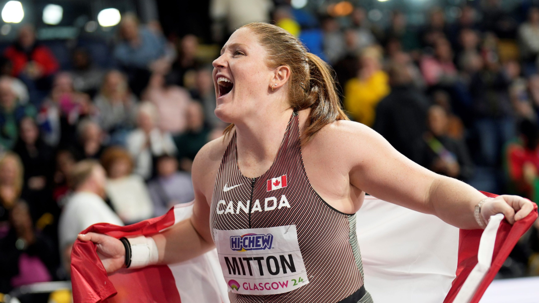 Sarah Mitton of Canada celebrates after winning the shot put women's gold medal at the World Athletics Indoor Championships in Glasgow, Scottland, March 1, 2024. /AP