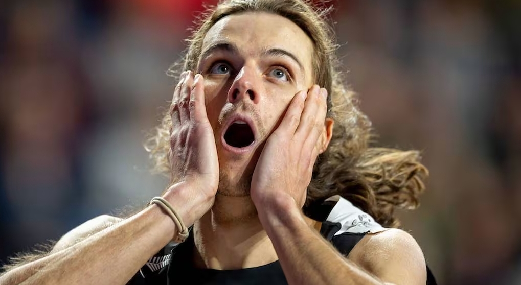 Geordie Beamish of New Zealand reacts after winning the men's 1500m final at the World Athletics Indoor Championships in Glasgow, Scotland, March 3, 2024. /CFP