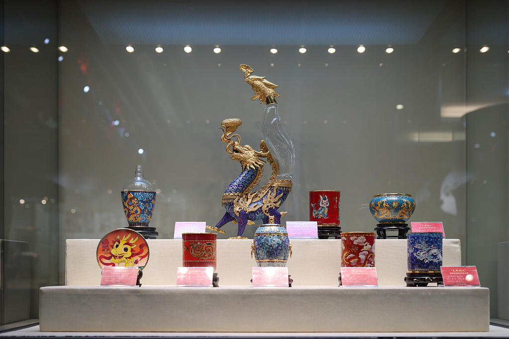 A group of cloisonne artworks are on display at an exhibition in the Beijing Enamel Factory. /CFP