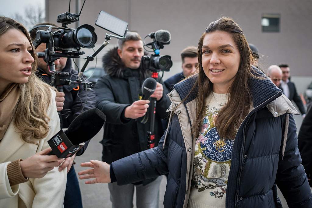 Simona Halep (R) arrives at the Court of Arbitration for Sport for her appeal against a four-year doping ban in Lausanne, Switzerland, February 7, 2024. /CFP