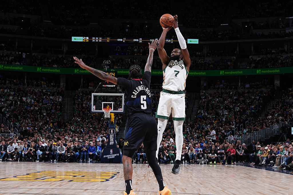 Jaylen Brown (#7) of the Boston Celtics shoots in the game against the Denver Nuggets at Ball Arena in Denver, Colorado, March 7, 2024. /CFP