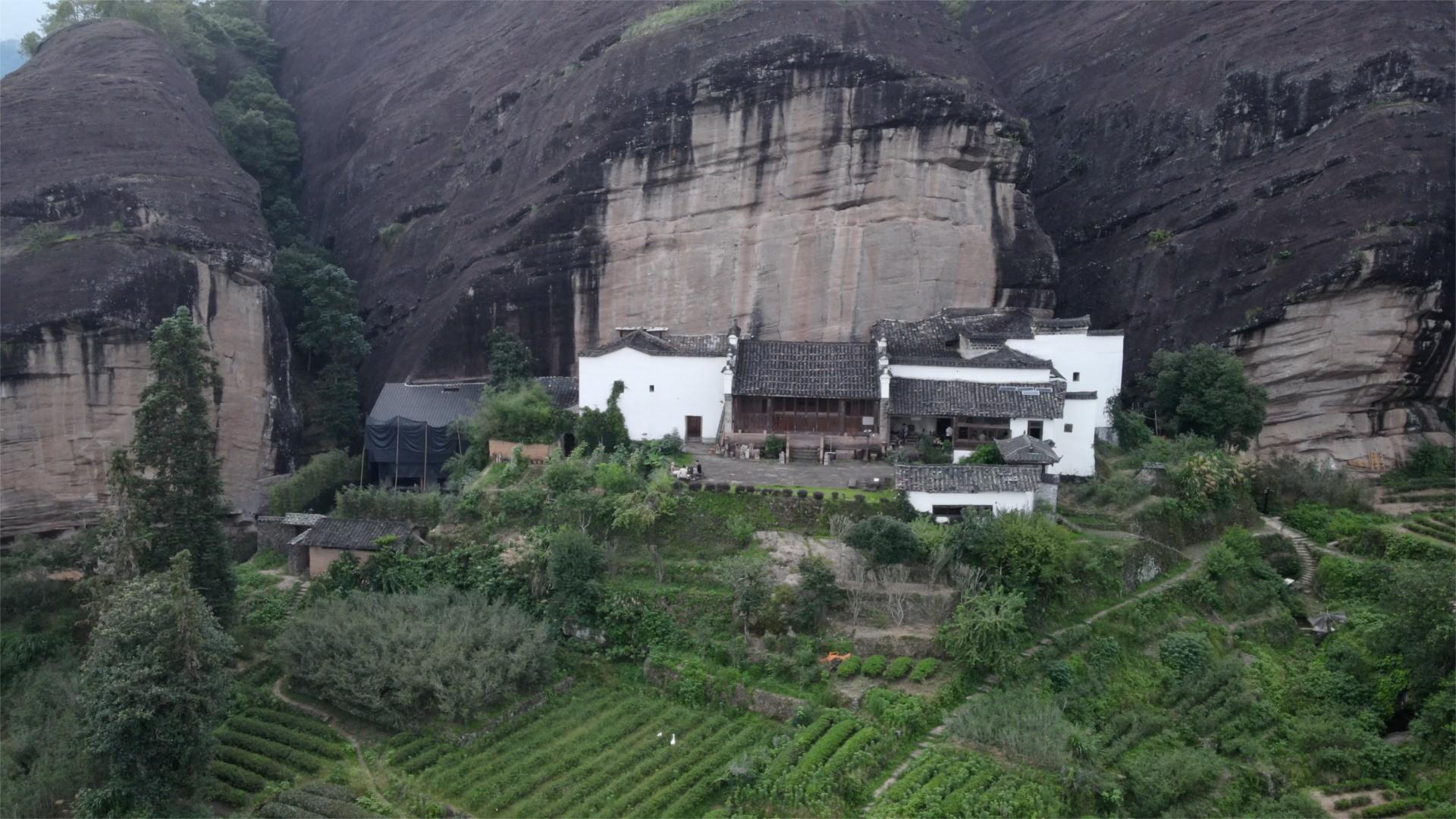 Wuyi Mountains' Horse Head Rock