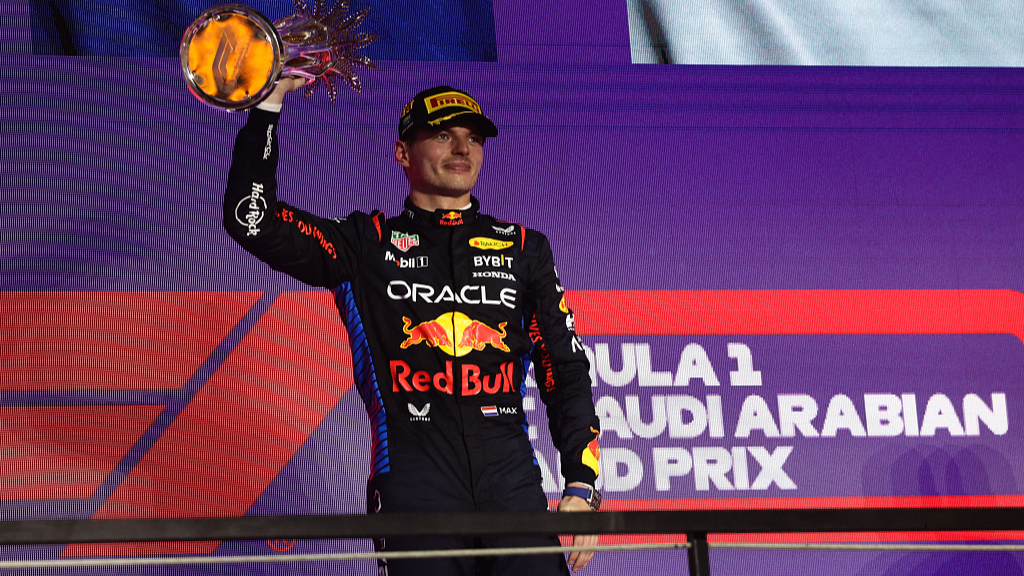 Max Verstappen celebrates winning the F1 Saudi Arabian Grand Prix in Jeddah, Saudi Arabia, March 9, 2024. /CFP