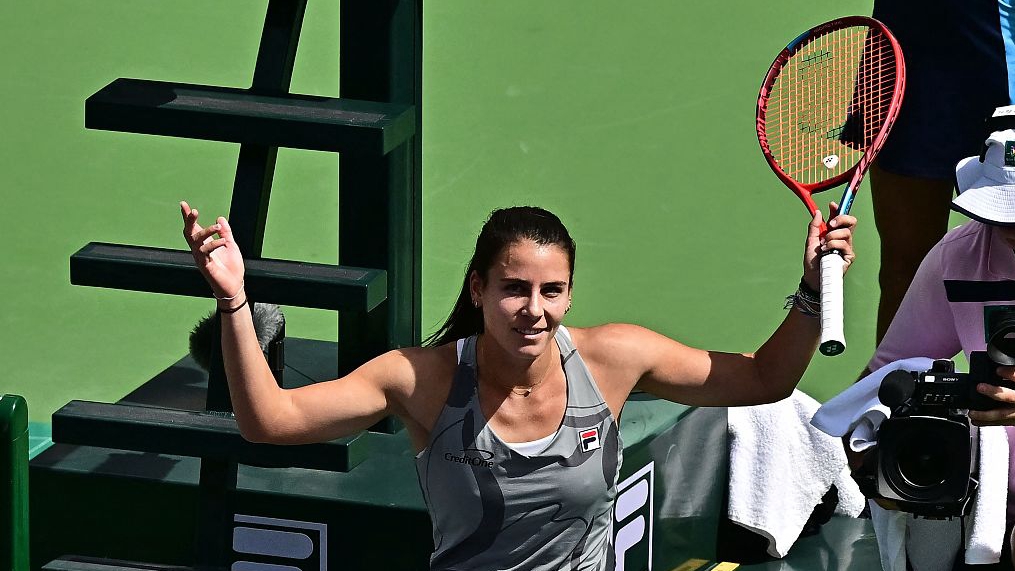 Emma Navarro reacts after defeating Aryna Sabalenka during their Indian Wells Masters round of 16 match in California, U.S., March 13, 2024. /CFP