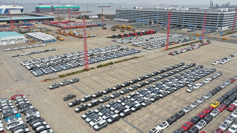 Around 1,700 Chinese-made cars are expected to be exported to the Middle East market, February 18, Shanghai. /CFP