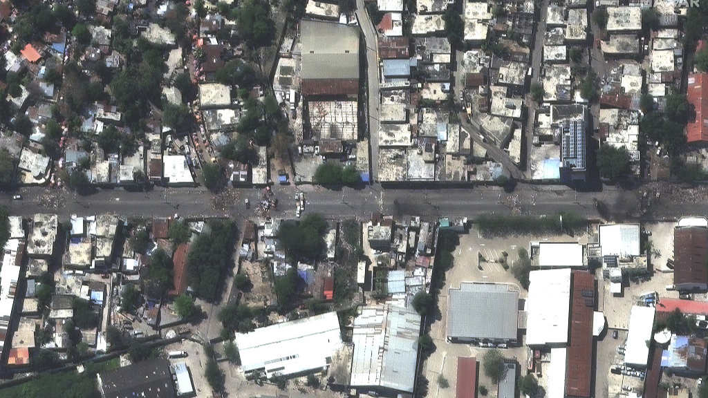 Roadblocks and burning debris on Route de Delmas in Port-au-Prince, Haiti, March 14, 2024. /CFP