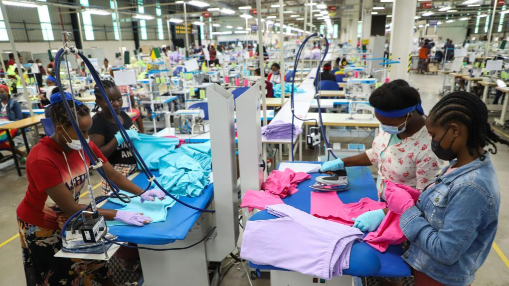 Workers on duty in a textile factory at Hawassa Industrial Park in Hawassa, Ethiopia. /Xinhua