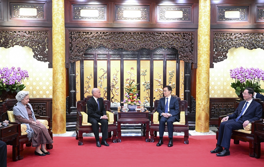 Chinese Vice President Han Zheng meets with Cambodian King Norodom Sihamoni and Queen Mother Norodom Monineath Sihanouk in Beijing, March 21, 2024. /Xinhua