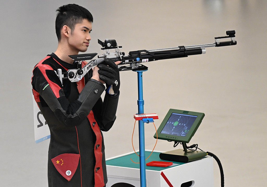 China's Sheng Lihao during the men's 10m air rifle event at the 19th Asian Games in Hangzhou, China, September 26, 2023. /CFP