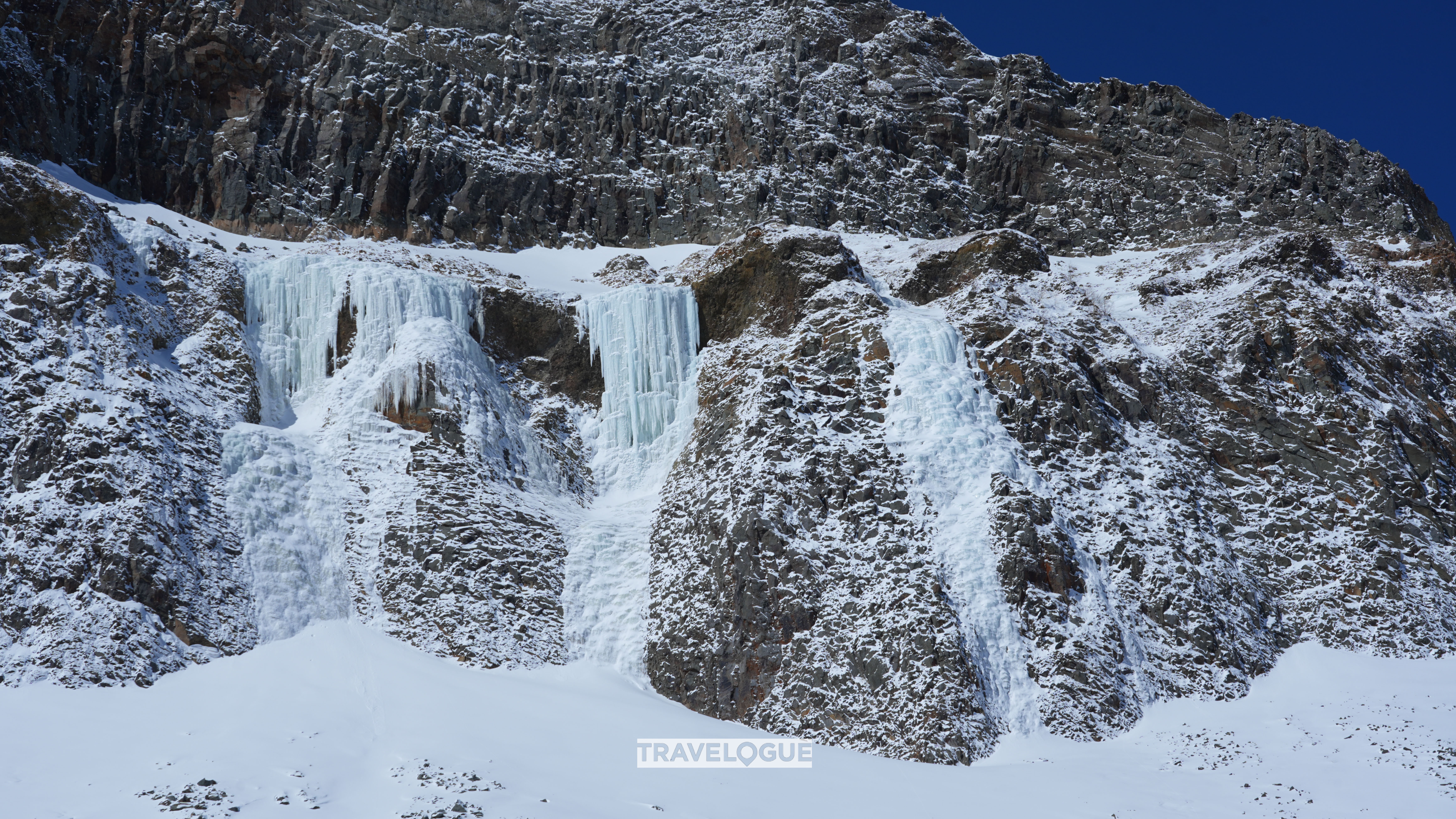The unfrozen volcanic waterfall at Changbai Mountain, northeast China's Jilin Province /CGTN