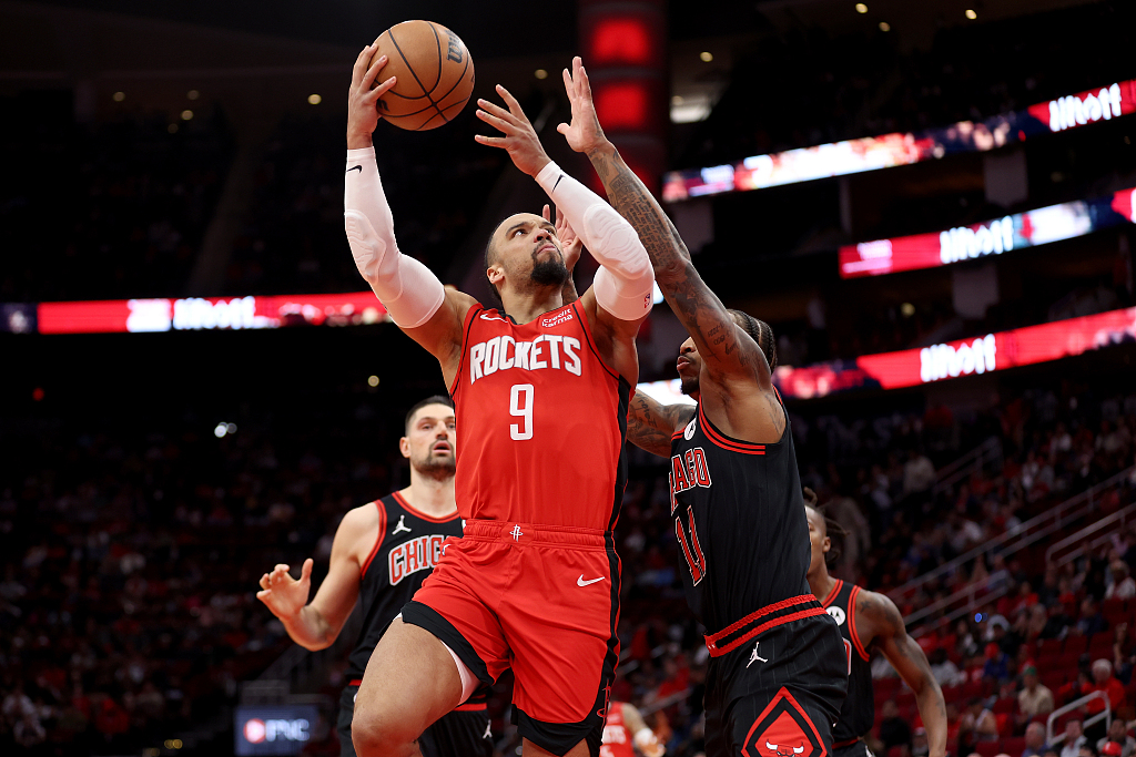 Dillon Brooks (#9) of the Houston Rockets drives toward the rim in the game against the Chicago Bulls at the Toyota Center in Houston, Texas, March 21, 2024. /CFP