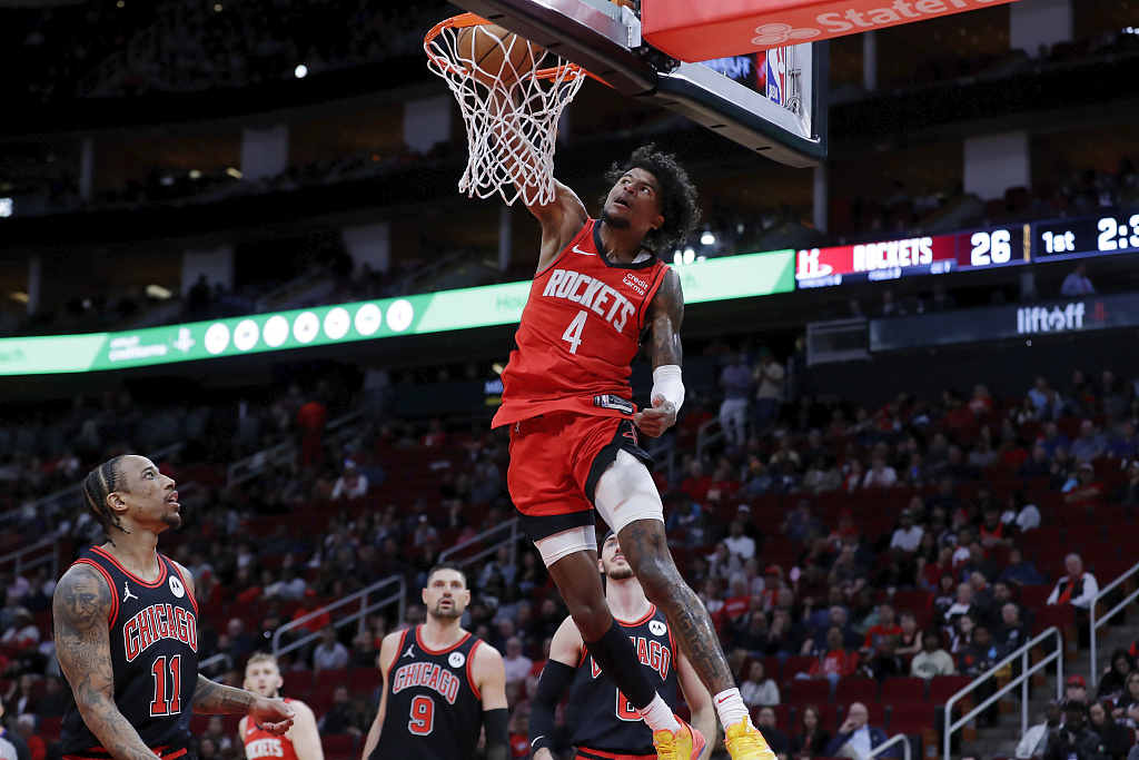 Jalen Green (#4) of the Houston Rockets dunks in the game against the Chicago Bulls at the Toyota Center in Houston, Texas, U.S., March 21, 2024. /CFP