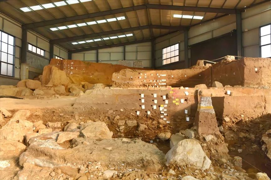 The Bashan Paleolithic site contains many animal fossils, flints, and quartz products, buried in different layers in the 8-meter-deep stack. /Courtesy of National Cultural Heritage Administration