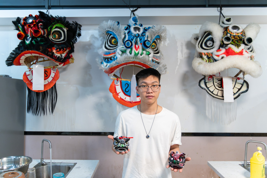 Young cook Chen Xiaodong shows his lion dance-inspired dim sum on March 25, 2024 in Foshan, south China's Guangdong Province. /CFP