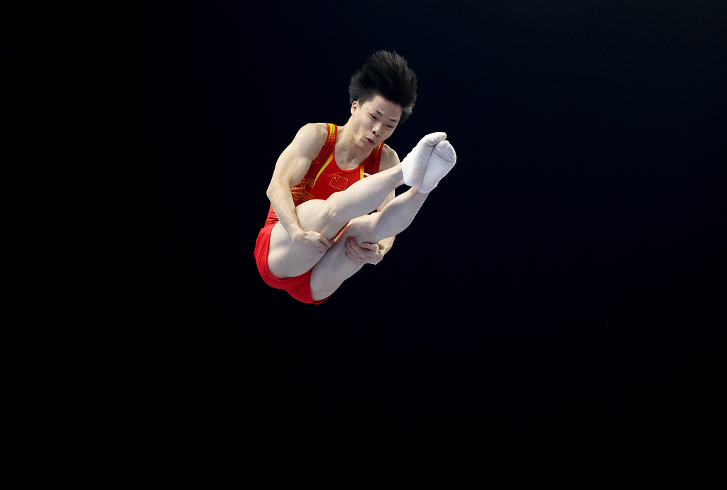 China's Yan Langyu competes during the Trampoline World Championships in Birmingham, England, November 12, 2023. /CFP