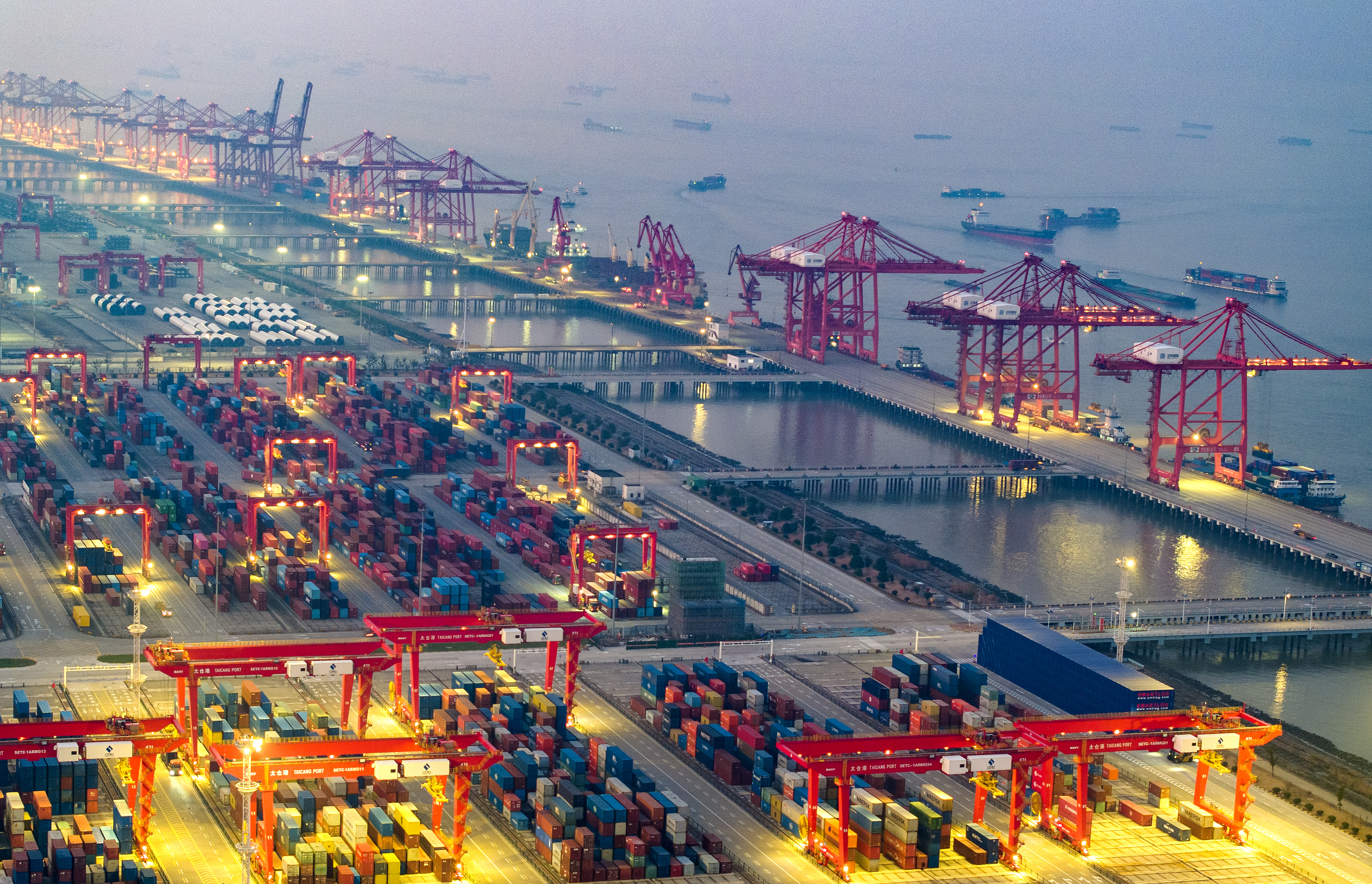 A container terminal at Taicang Port, Taicang City, east China's Jiangsu Province, December 25, 2023. /CFP