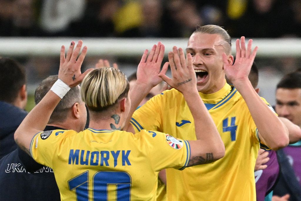 Players of Ukraine celebrate after beating Iceland in the 2024 UEFA European Championship qualification playoff final at the Tarczynski Arena Wroclaw in Wroclaw, Poland, March 26, 2024. /CFP